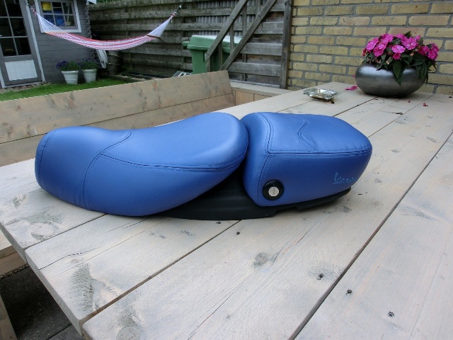 buddyseats scooter herstofferen f.jpg